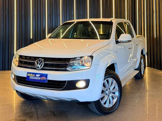 VOLKSWAGEN AMAROK 2.0 HIGHLINE 4X4 CD 16V TURBO INTERCOOLER DIESEL 4P AUTOMÁTICO VOLKSWAGEN AMAROK 2.0 HIGHLINE 4X4 CD 16V TURBO INTERCOOLER DIESEL 4P AUTOMÁTICO